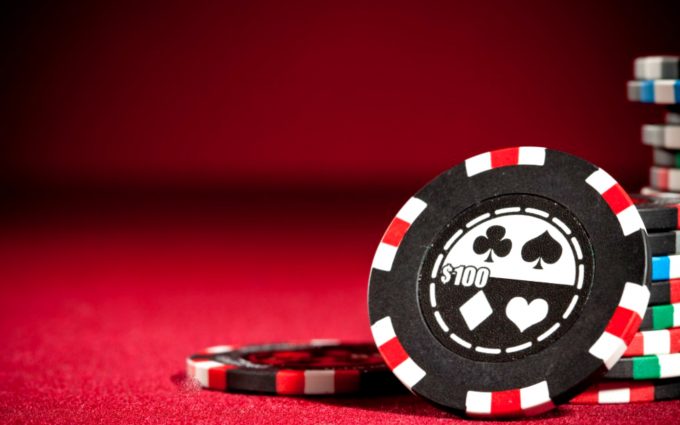 Online vs Live Blackjack Casino Game